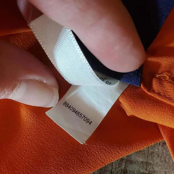 Chaps Orange 2 Pocket Buttondown Women's Blouse Size Medium NWOT - Picture 12 of 15